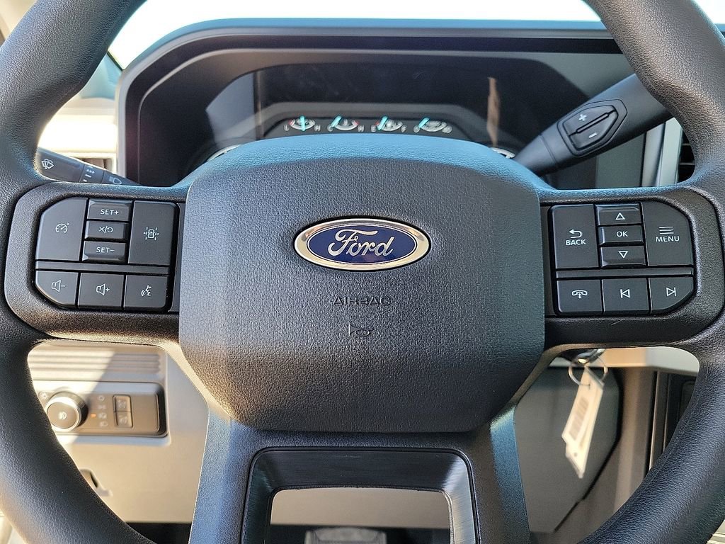 New 2026 Ford F550 4x4 Regular Cab Super Duty image 24
