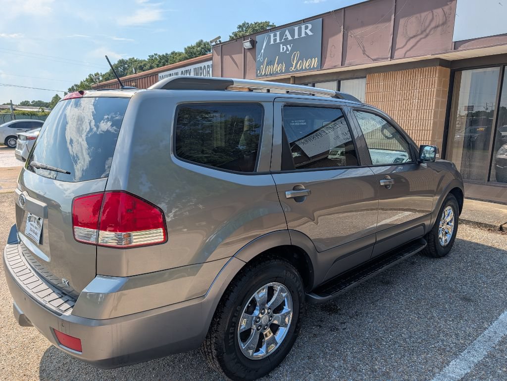 Used 2008 Kia Borrego EX w/ Luxury Pkg RWD image 3