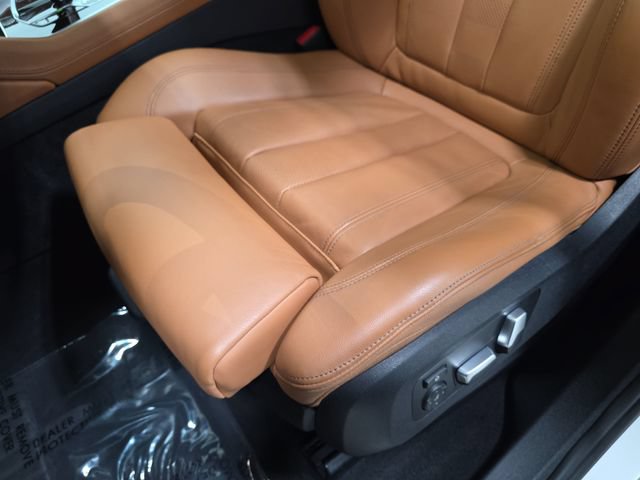 Used 2021 BMW X6 xDrive40i w/ Convenience Package AWD/4WD image 28