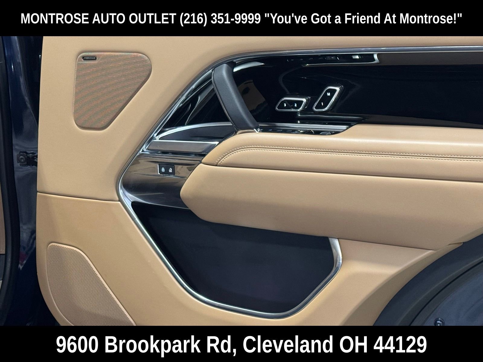 Used 2023 Land Rover Range Rover Long Wheelbase SE image 46