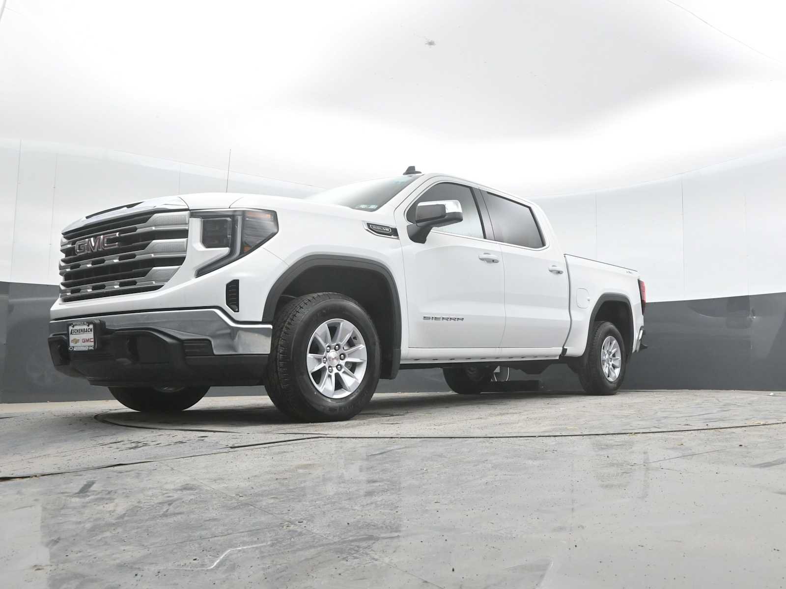 New 2026 GMC Sierra 1500 SLE w/ Preferred Package AWD/4WD image 40
