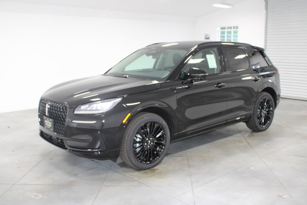 New 2025 Lincoln Corsair FWD w/ Equipment Group 101A image 3