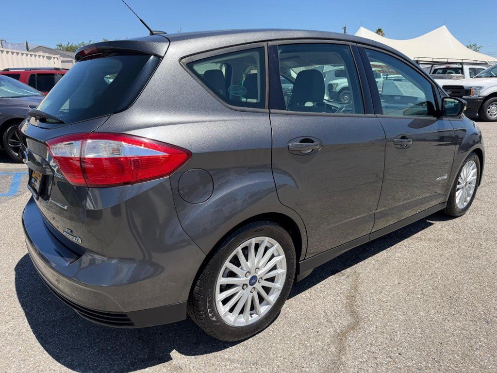 Used 2016 Ford C-MAX SE w/ Interior Protection Package FWD image 6