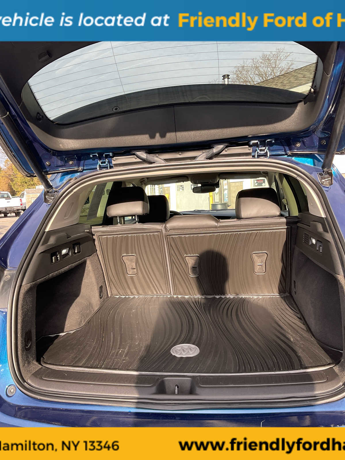 Used 2023 Buick Envision Essence image 47