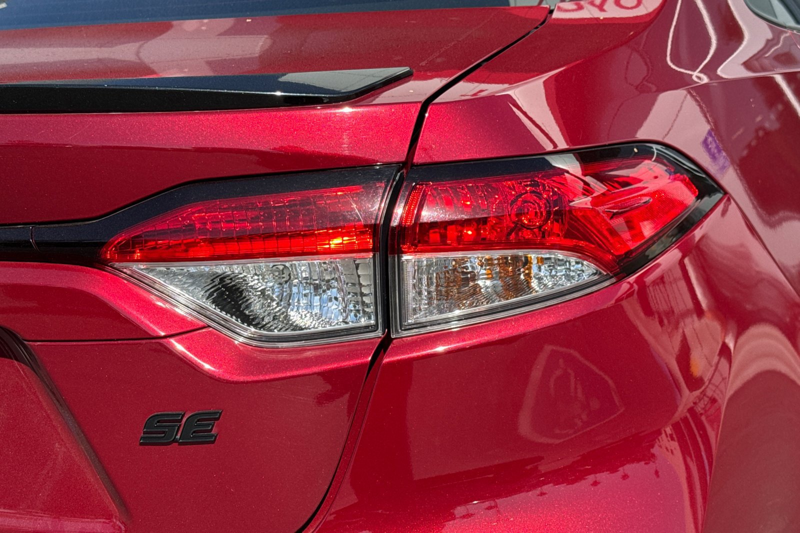 Used 2022 Toyota Corolla SE FWD image 8