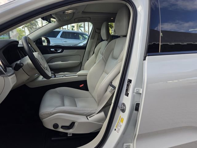 Certified 2024 Volvo XC60 B5 Plus w/ Protection Package Premier image 13