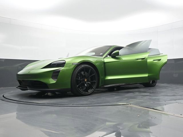 Certified 2022 Porsche Taycan GTS image 32