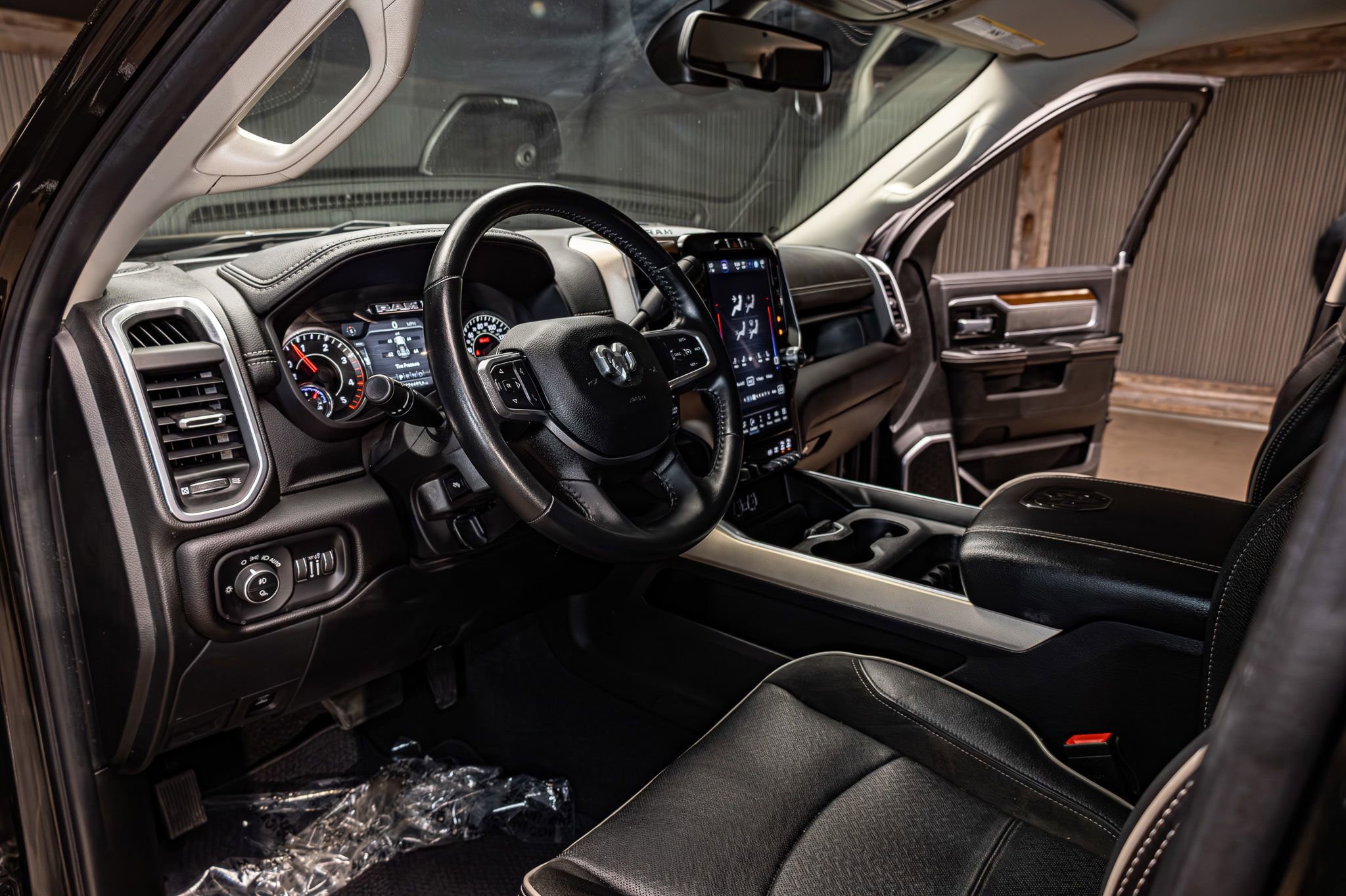 Used 2023 RAM 2500 Laramie image 13