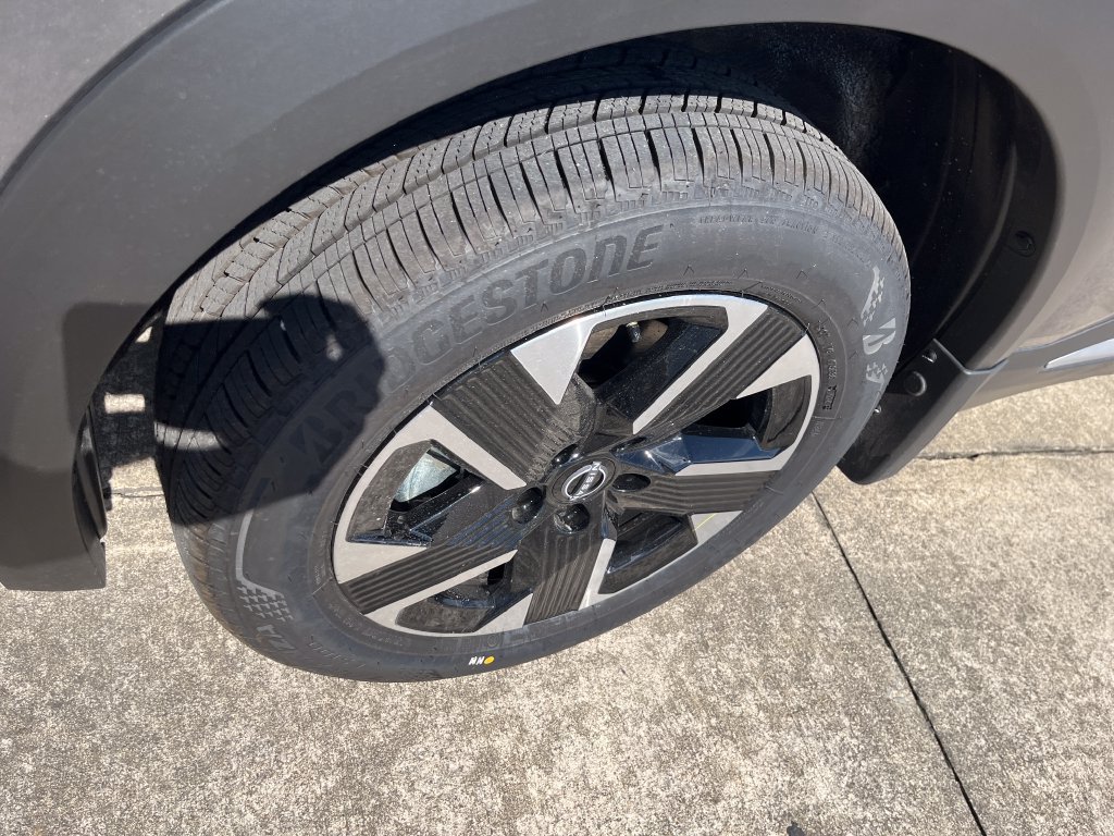 New 2027 Nissan Kicks SV AWD/4WD image 9