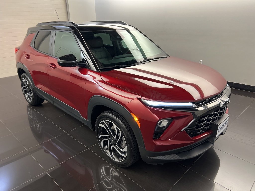 Used 2025 Chevrolet TrailBlazer RS w/ Convenience Package image 1