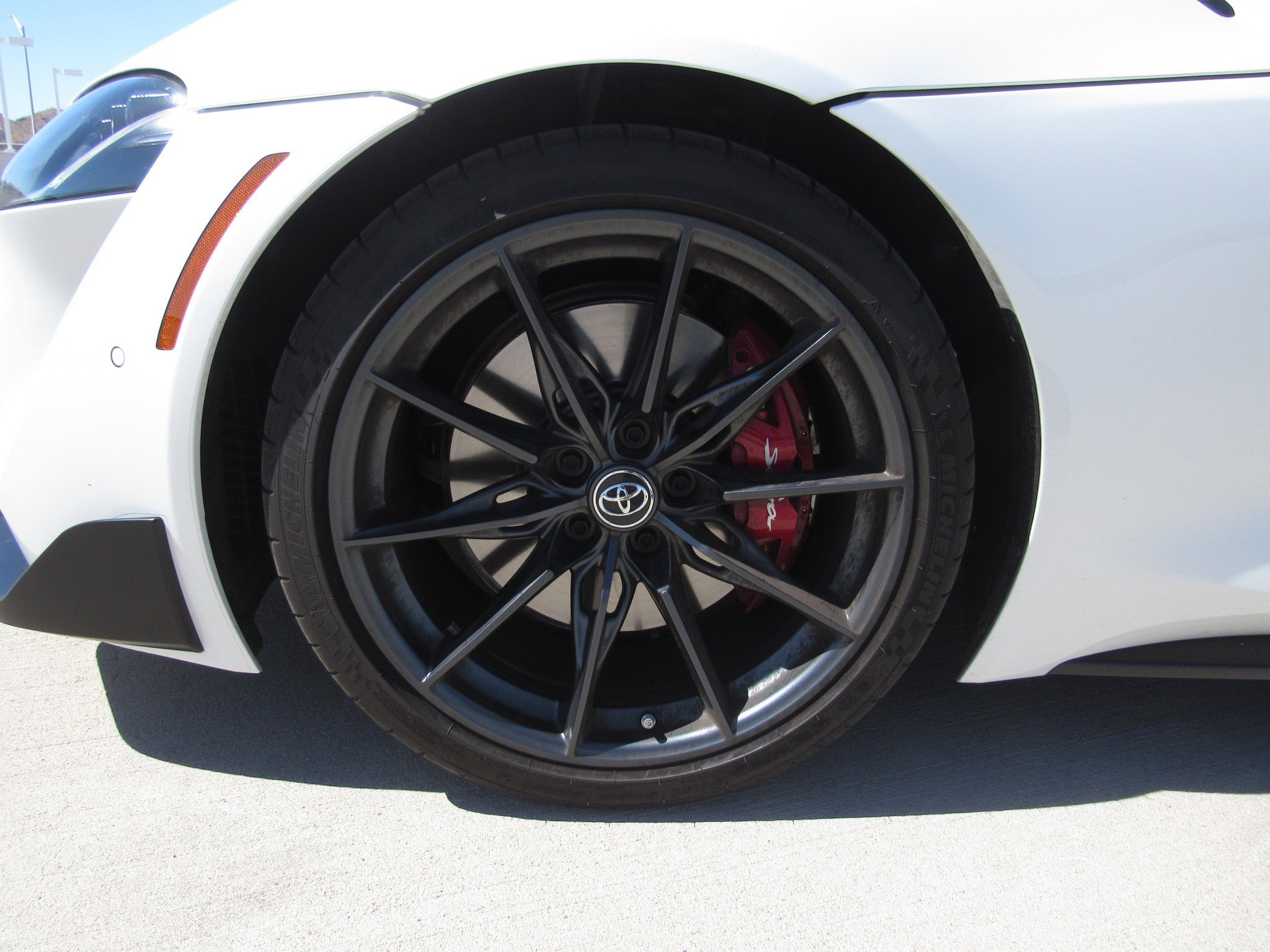 Used 2025 Toyota Supra Premium w/ Driver Assist Package image 5