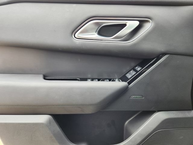 Used 2026 Land Rover Range Rover Velar S AWD/4WD image 22
