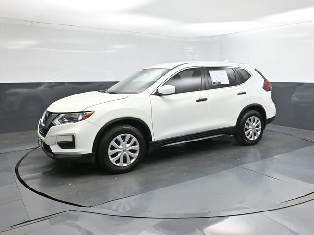Used 2018 Nissan Rogue S image 1