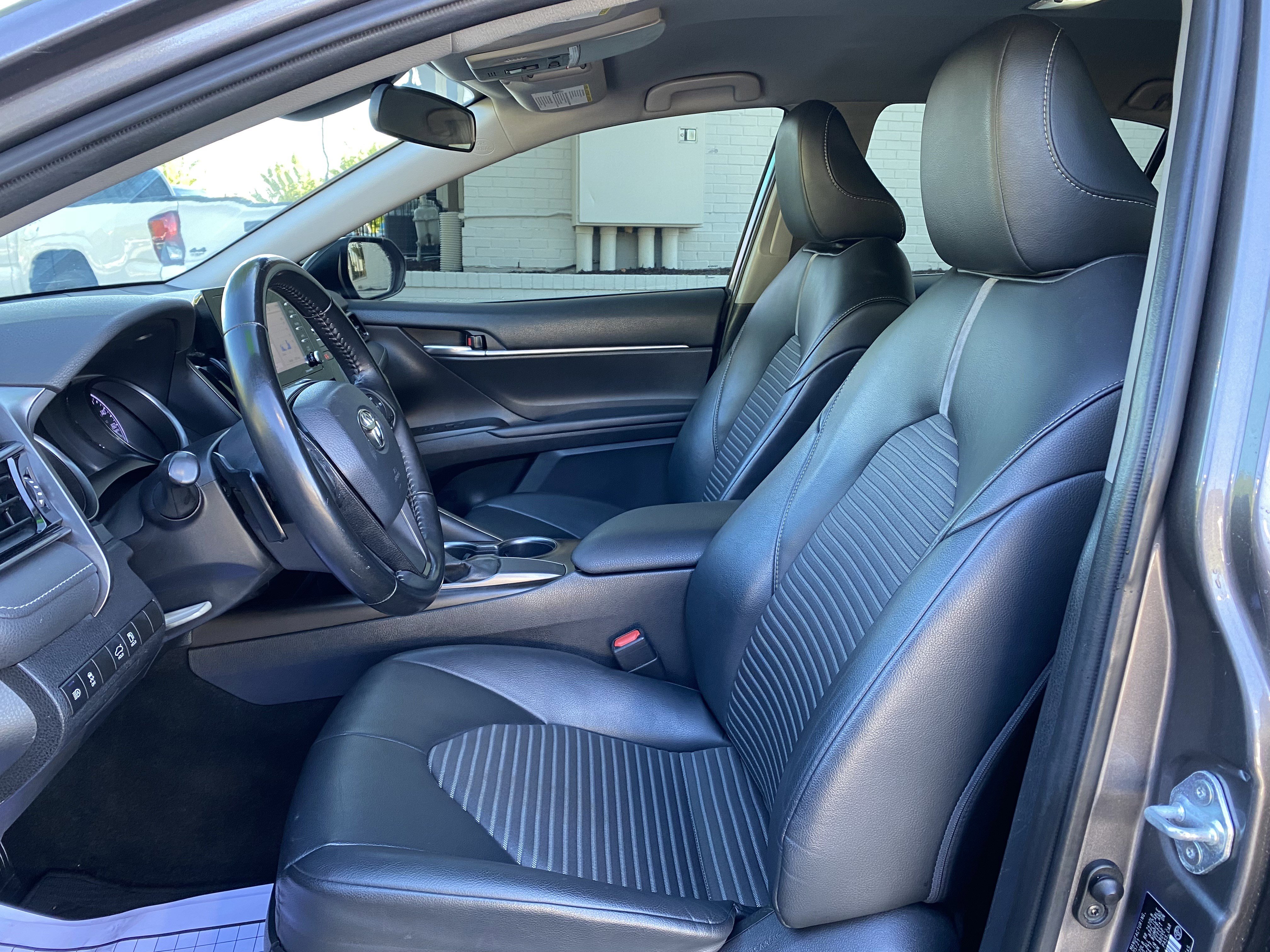 Used 2021 Toyota Camry SE FWD image 15