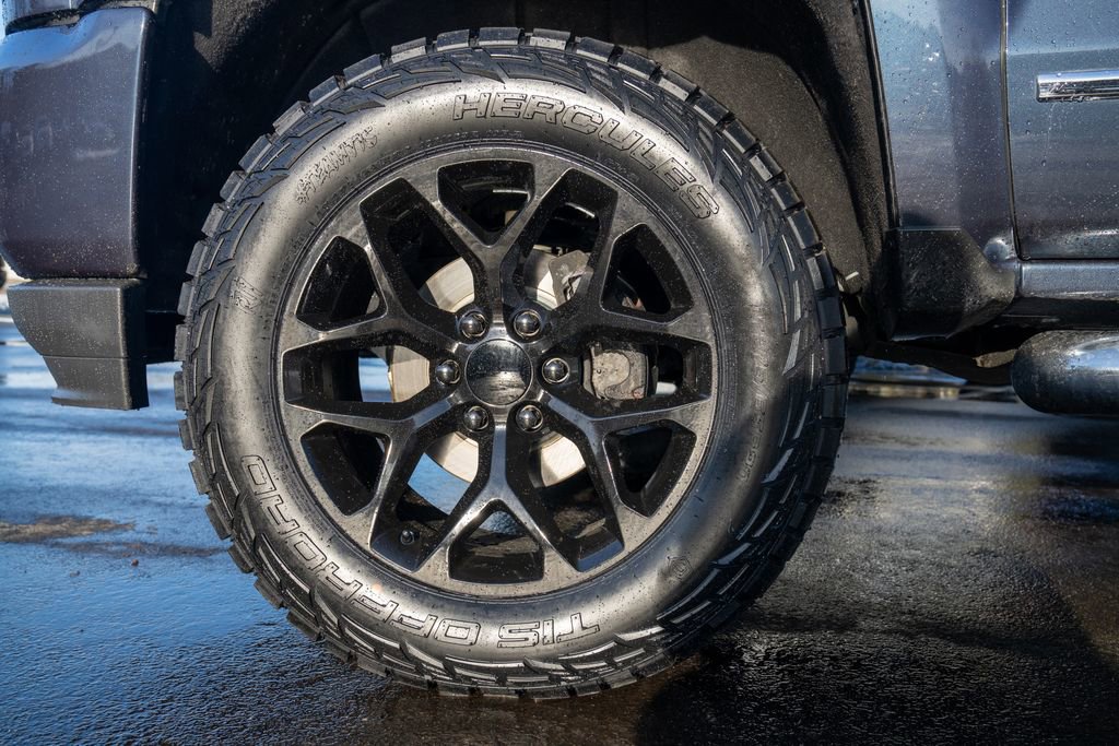 Used 2018 Chevrolet Silverado 1500 LTZ Z71 w/ Centennial Edition image 2