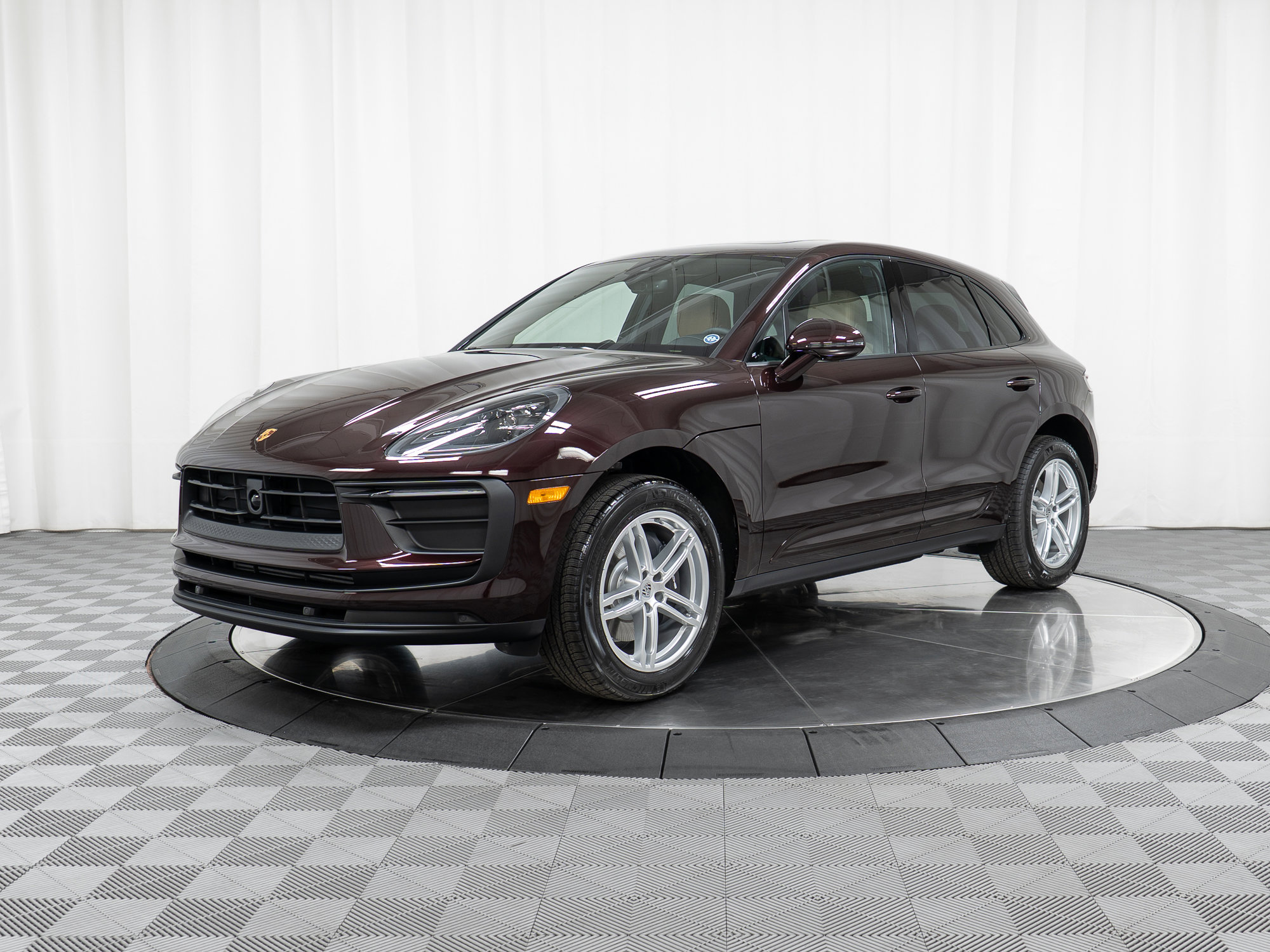New 2026 Porsche Macan AWD/4WD video 1