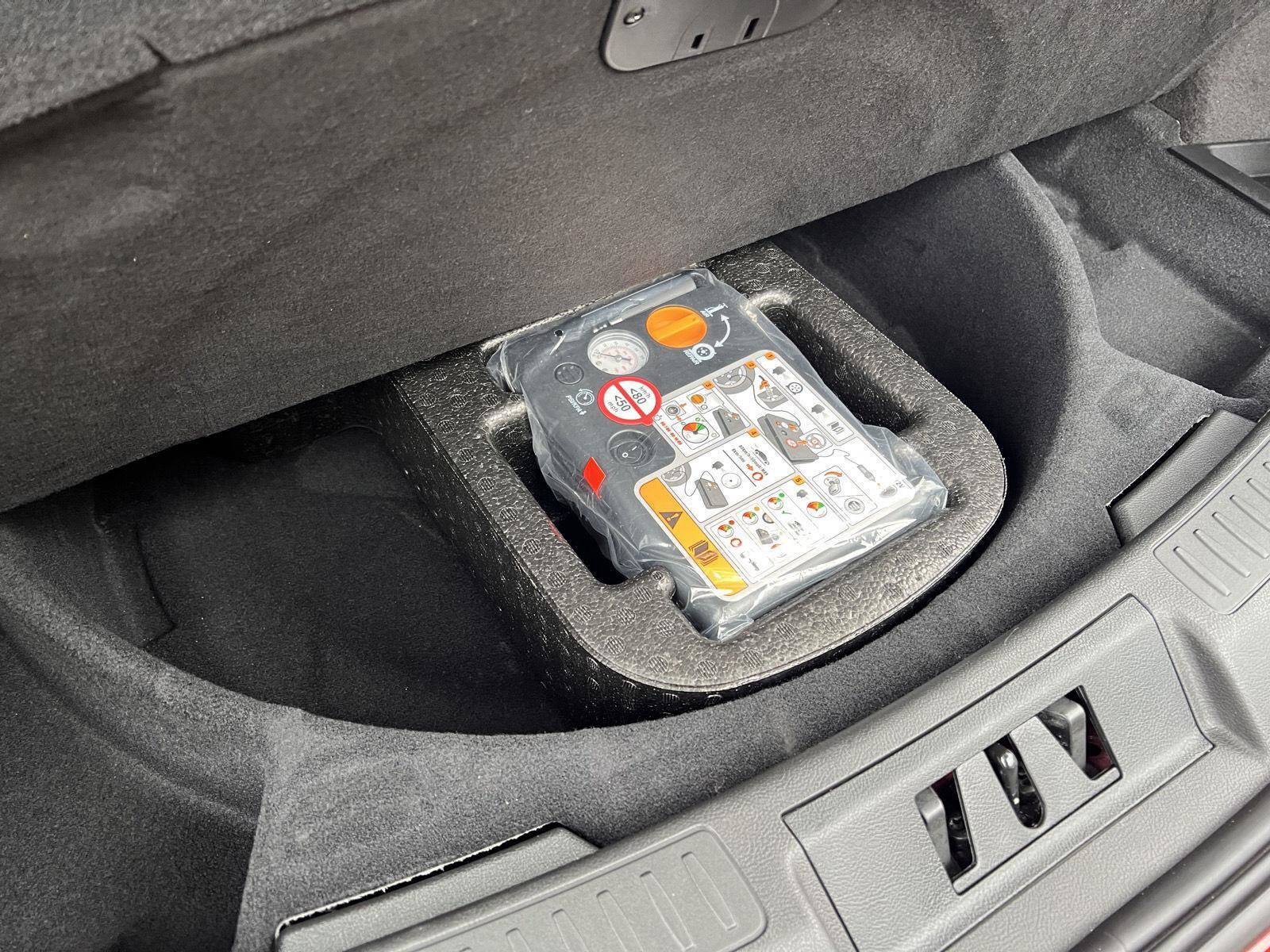 Used 2025 Lincoln Corsair AWD image 43