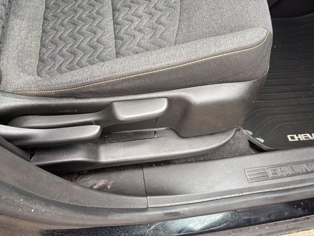 Used 2022 Chevrolet Equinox LT image 42