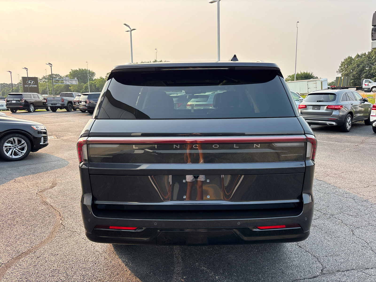 New 2027 Lincoln Navigator Reserve AWD/4WD image 6