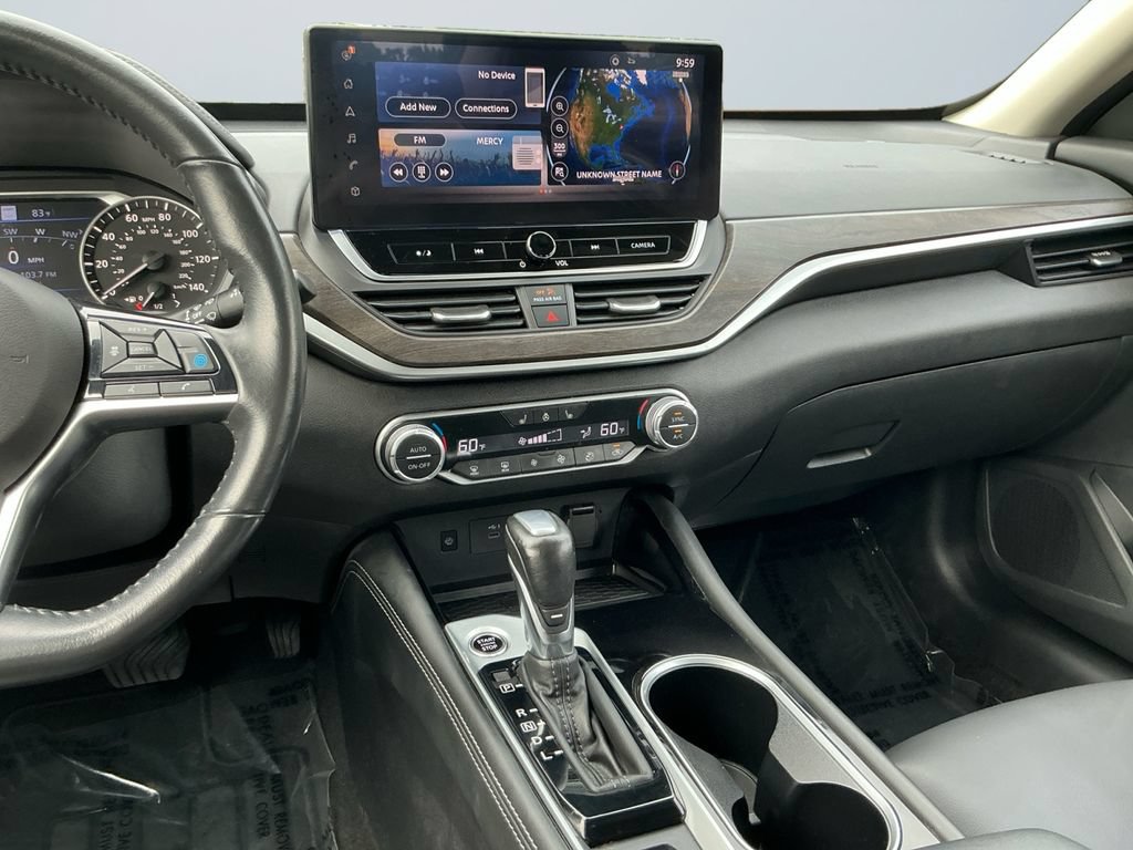 Used 2023 Nissan Altima 2.5 SL AWD/4WD image 12