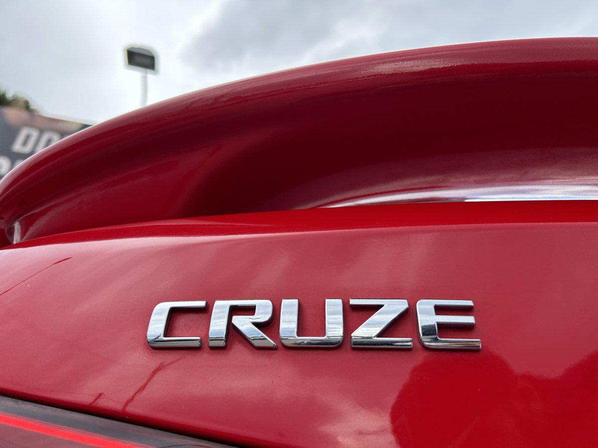 Used 2015 Chevrolet Cruze LT FWD image 13