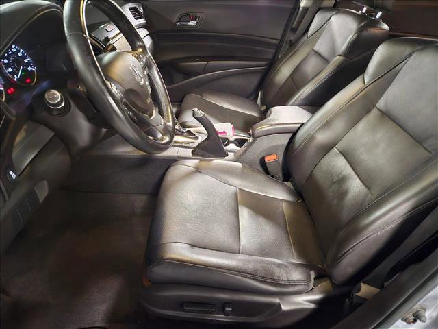 Used 2017 Acura ILX w/ Premium Package image 16