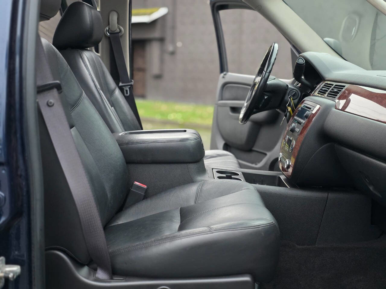 Used 2011 Chevrolet Silverado 3500 LTZ image 37