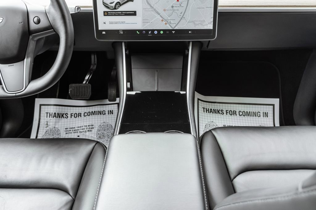 Used 2021 Tesla Model Y Long Range image 11