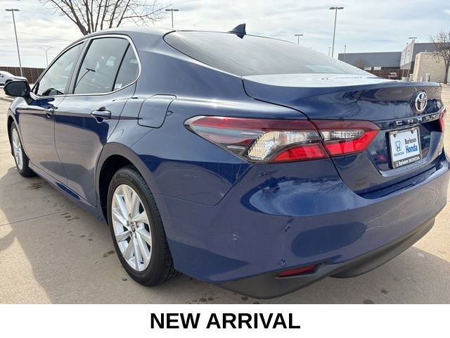 Used 2023 Toyota Camry LE image 4