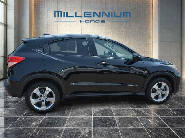 Used 2017 Honda HR-V EX-L image 5