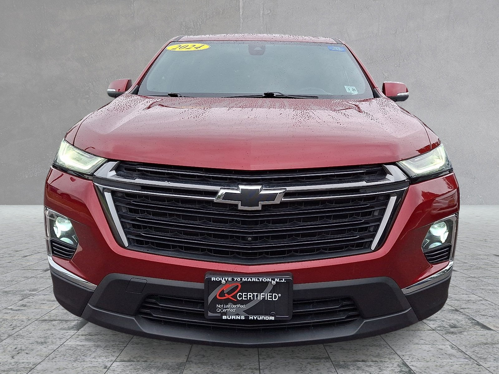 Used 2024 Chevrolet Traverse LT w/ Midnight/Sport Edition AWD/4WD image 2