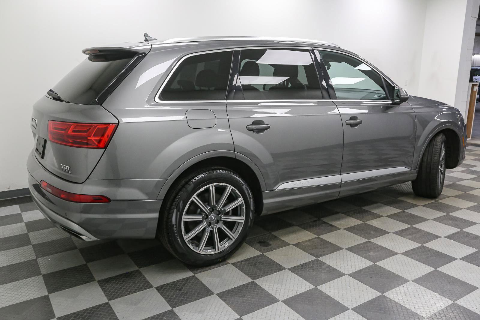 Used 2018 Audi Q7 3.0T Premium Plus w/ Premium Plus Package image 8