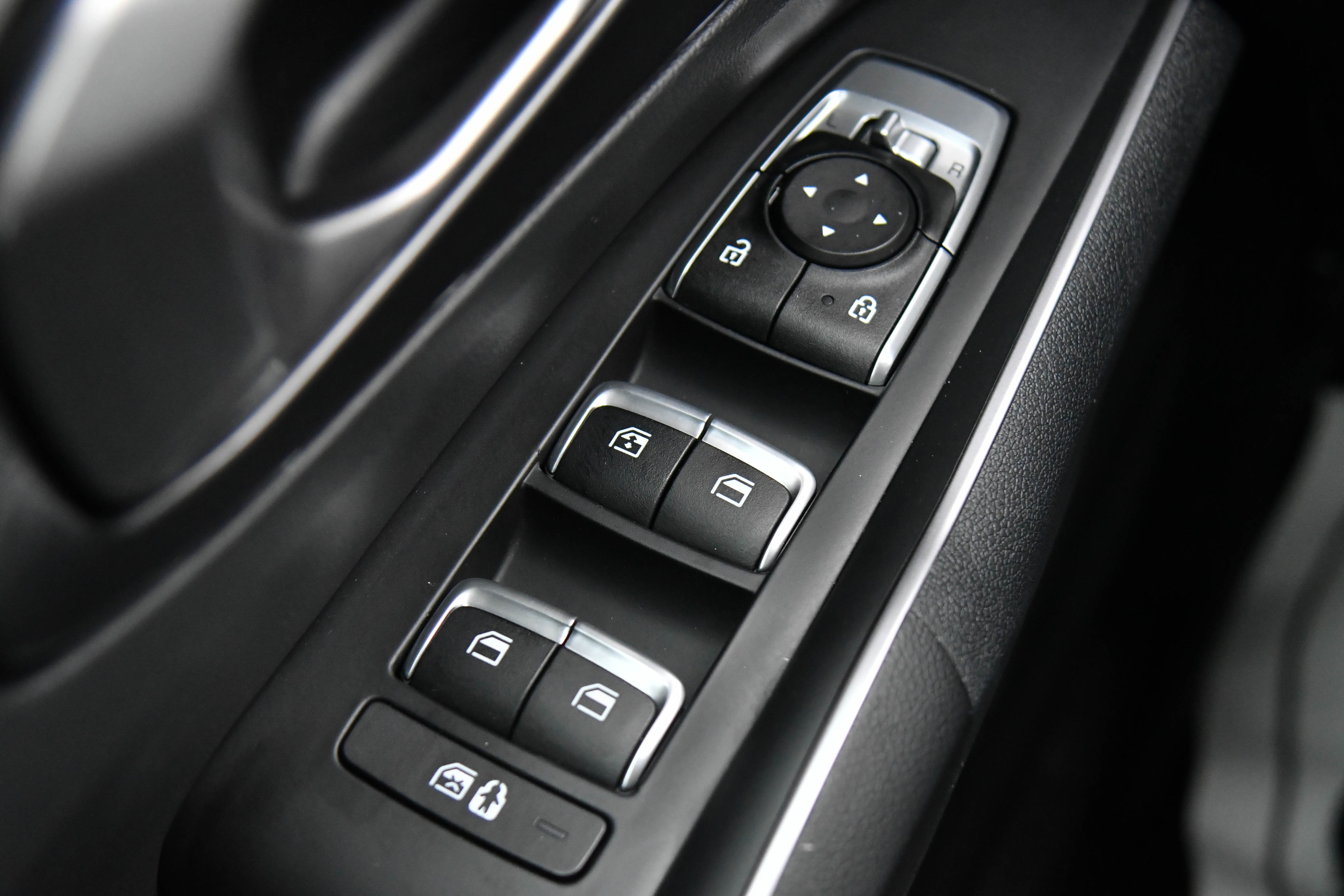 Used 2023 Kia Sorento LX image 29