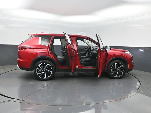Used 2024 Mitsubishi Outlander SE FWD image 36