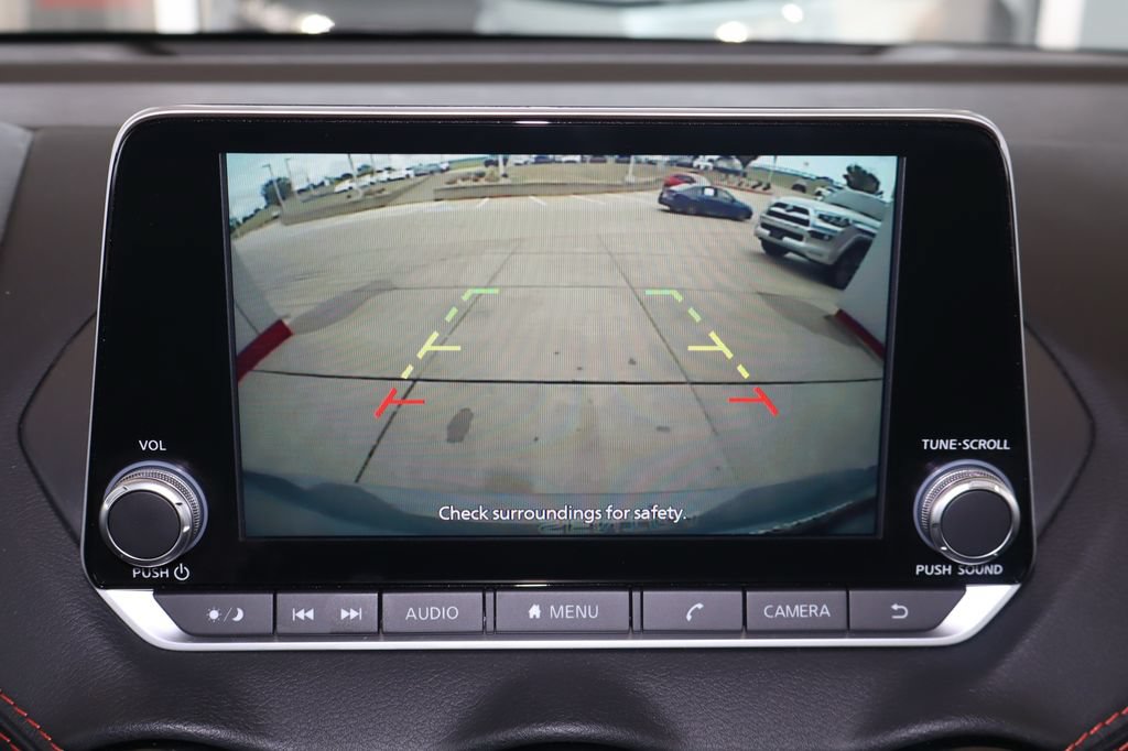 Used 2025 Nissan Sentra SR FWD image 24