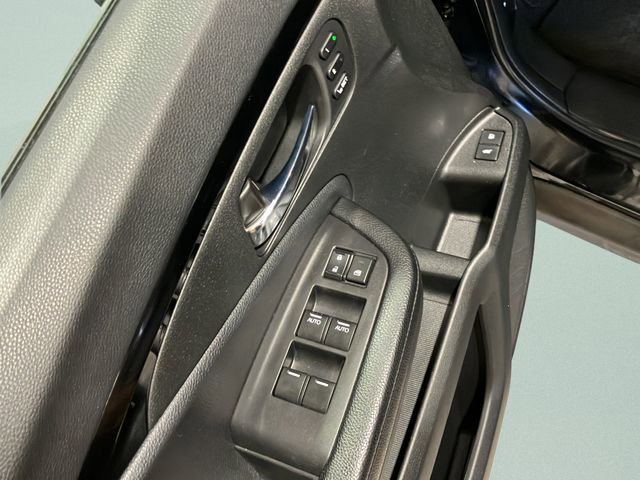 Used 2017 Honda Pilot Touring image 22