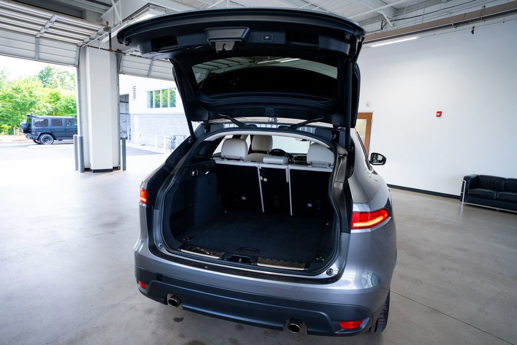 Used 2019 Jaguar F-PACE Prestige AWD/4WD image 47