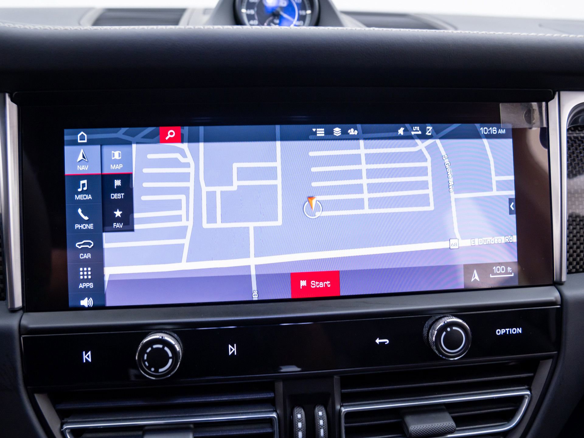 Certified 2024 Porsche Macan GTS image 23