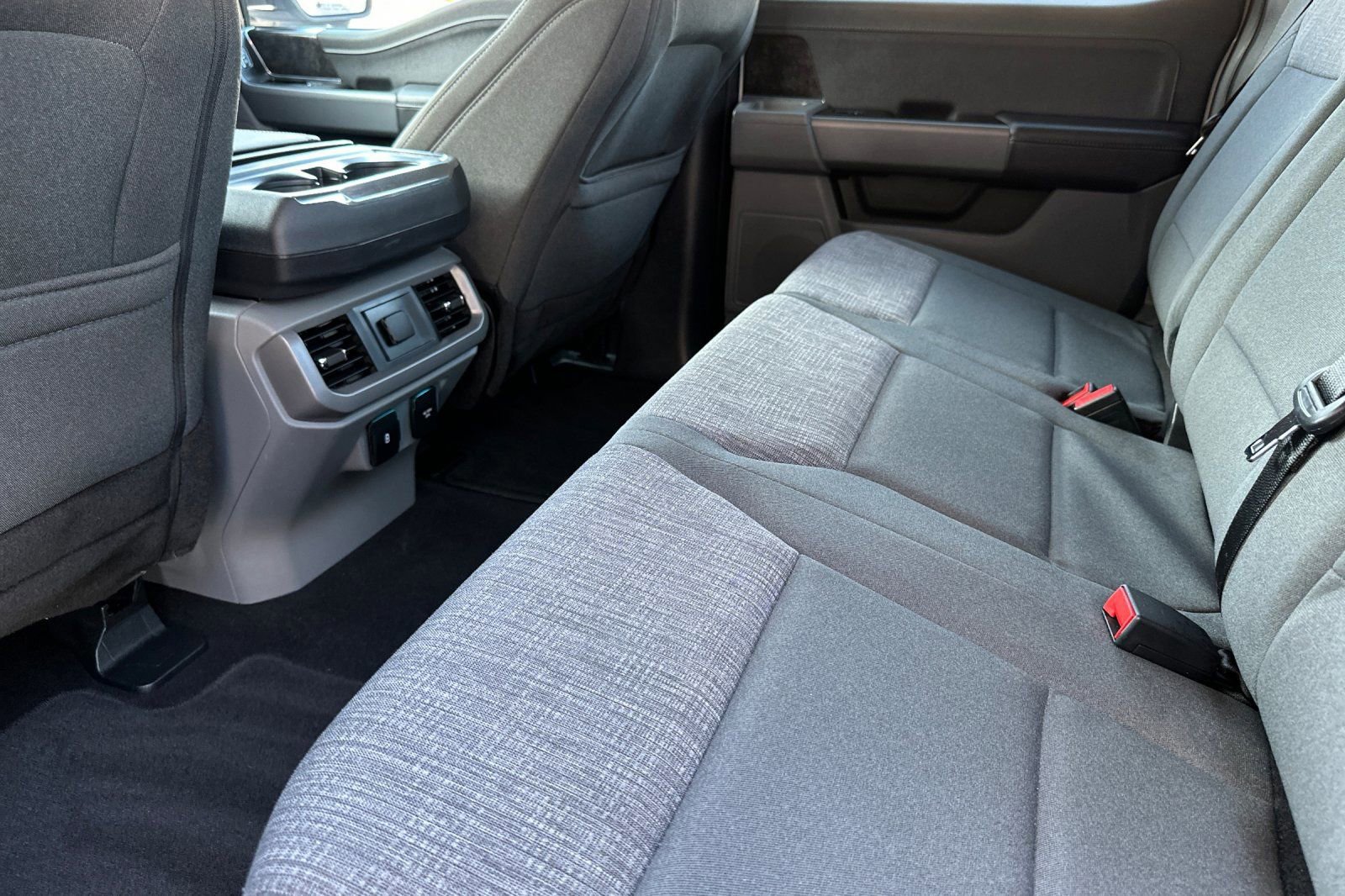 Used 2023 Ford F150 Lightning XLT image 13