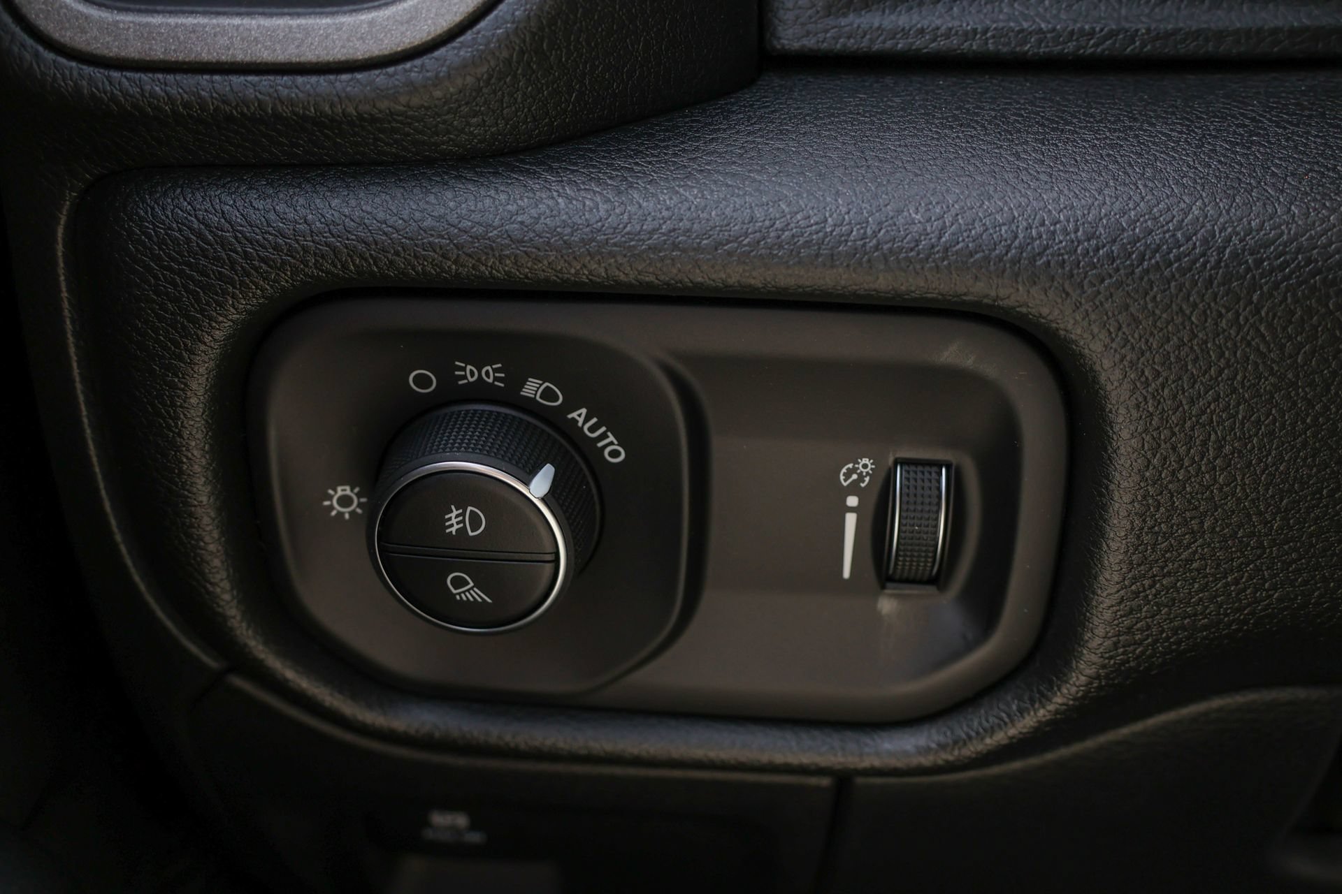 New 2026 RAM 1500 Warlock AWD/4WD image 26