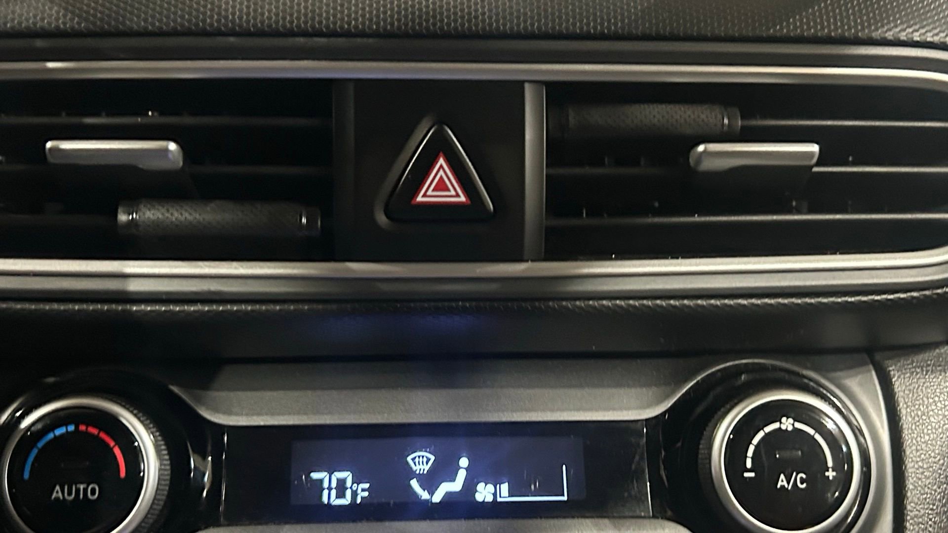 Used 2018 Hyundai Kona Limited image 70