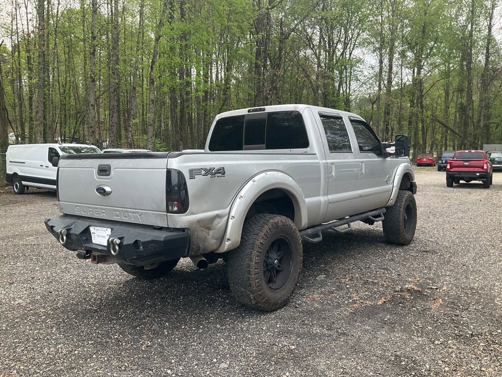 Used 2015 Ford F250 Lariat w/ Lariat Interior Package image 5