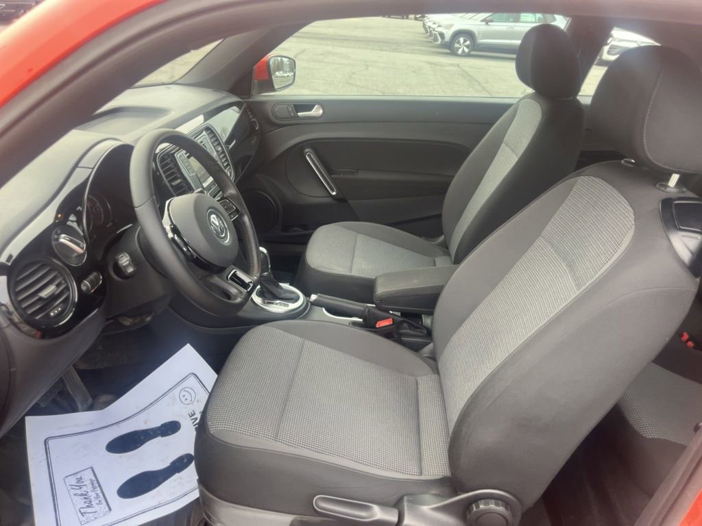 Used 2019 Volkswagen Beetle 2.0T S image 12