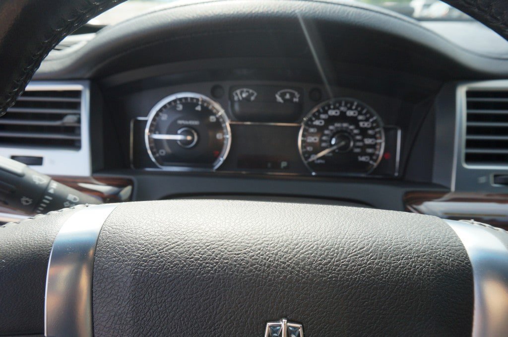 Used 2009 Lincoln MKS FWD image 14