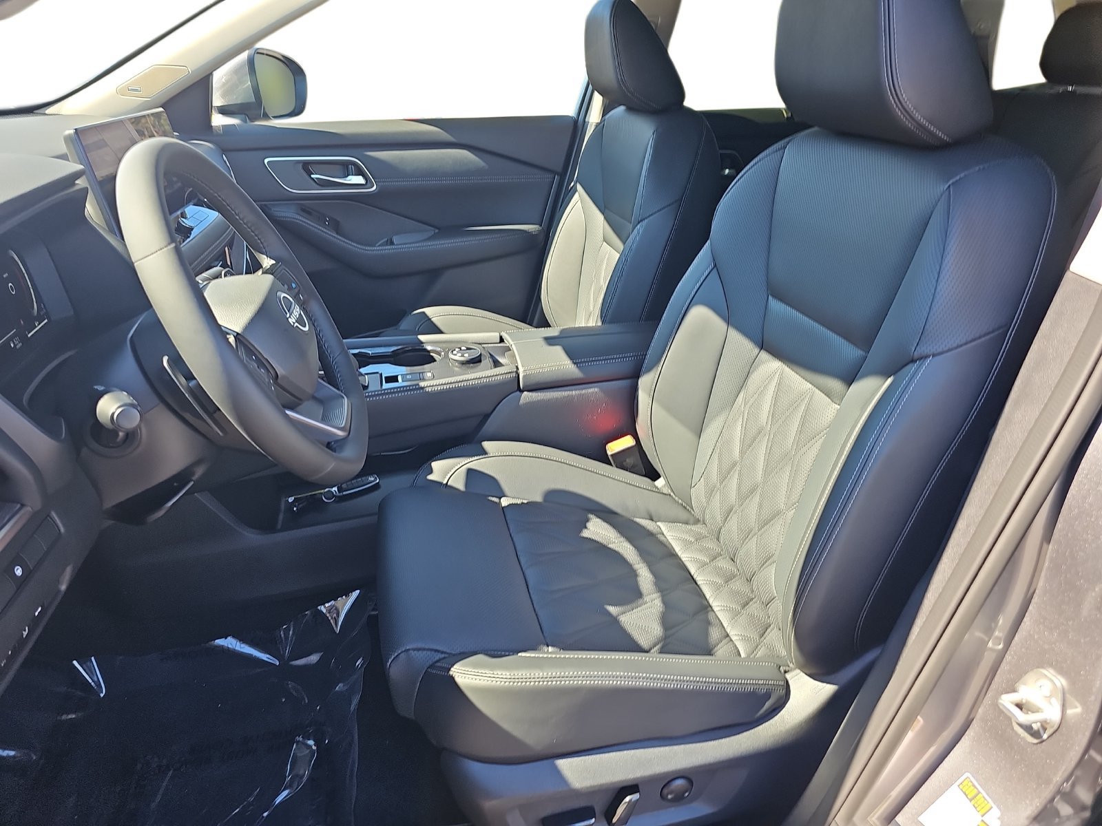 New 2026 Nissan Rogue Platinum AWD/4WD image 15