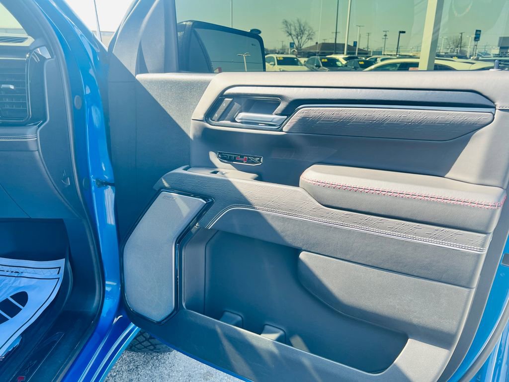 Used 2024 GMC Sierra 1500 AT4X image 51