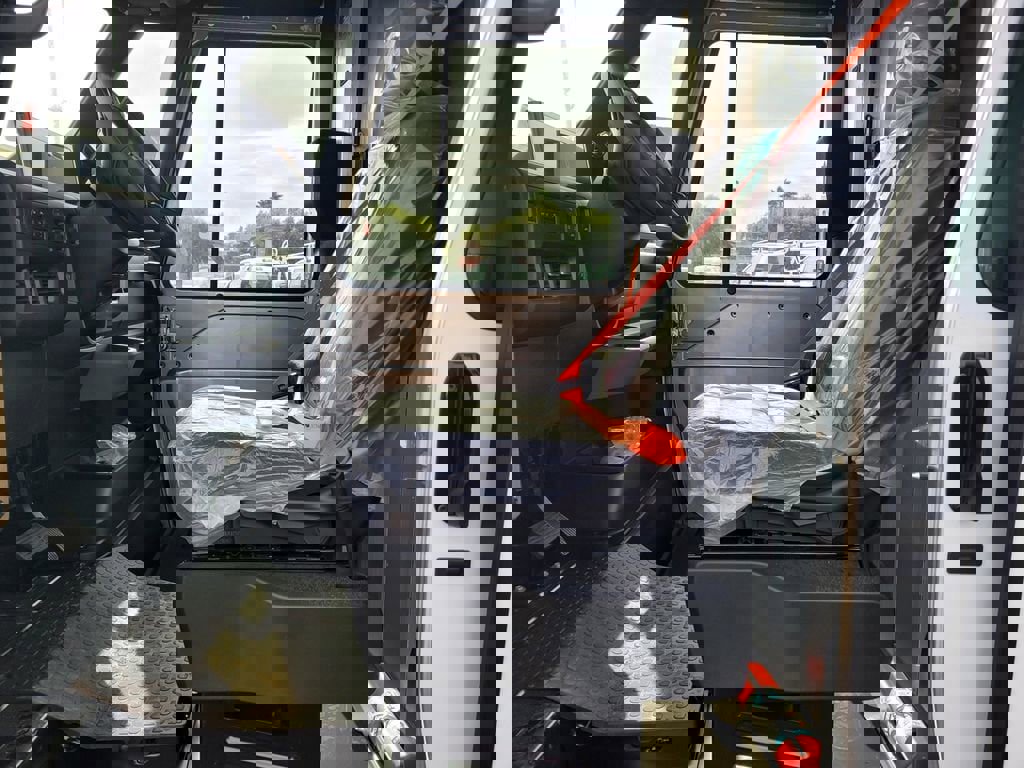 New 2025 Chevrolet Brightdrop 600 w/ Battery Pack, Max Range image 8