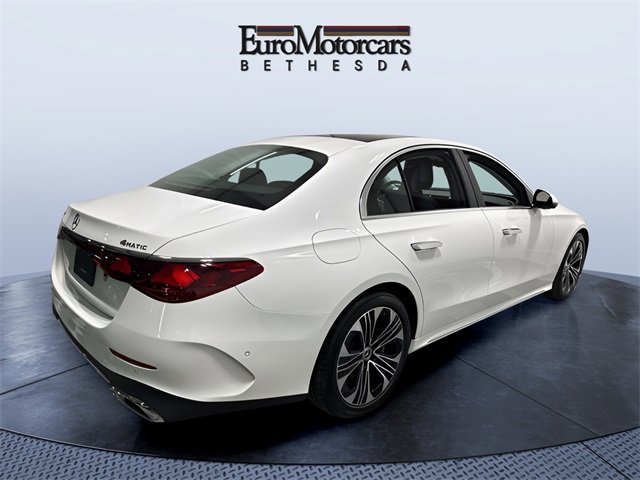 Used 2025 Mercedes-Benz E 350 4MATIC Sedan image 5