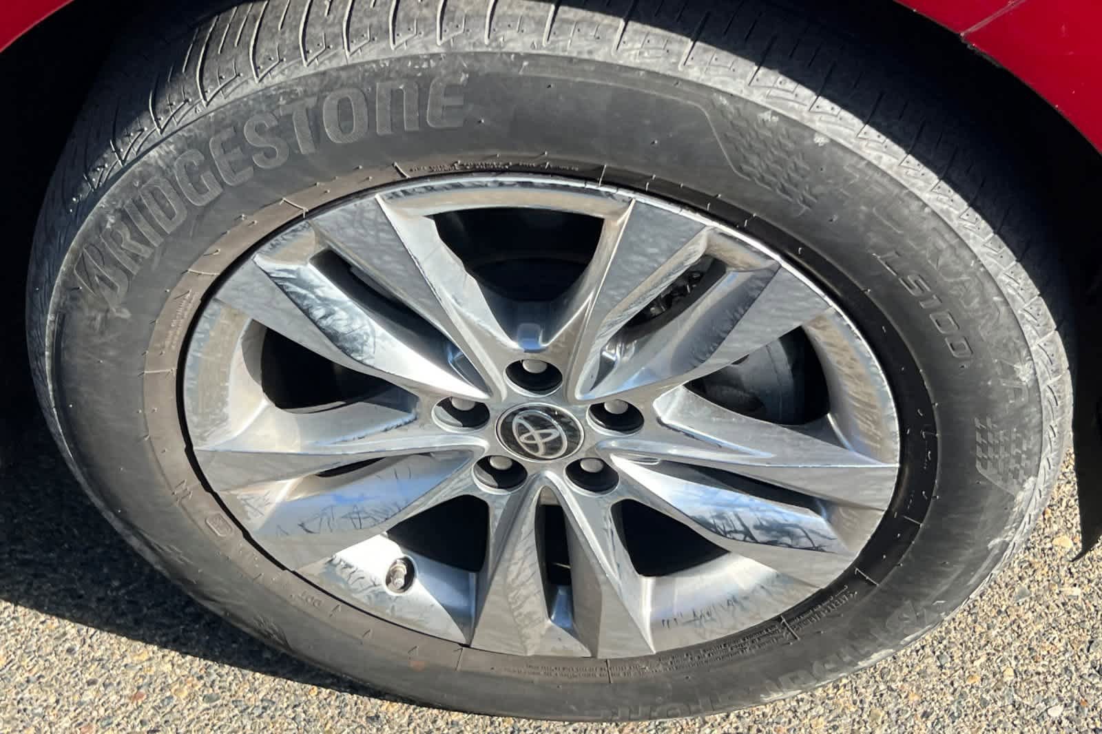 Used 2024 Toyota Sienna Limited AWD/4WD image 15