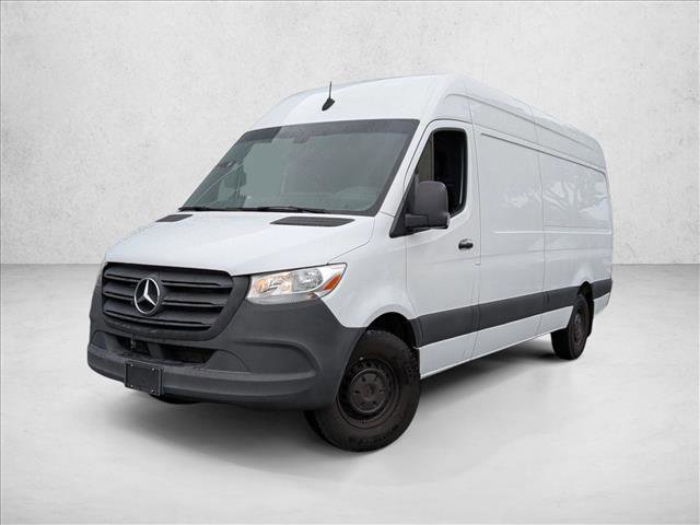 Used 2024 Mercedes-Benz Sprinter 2500 w/ Acoustic Package image 2